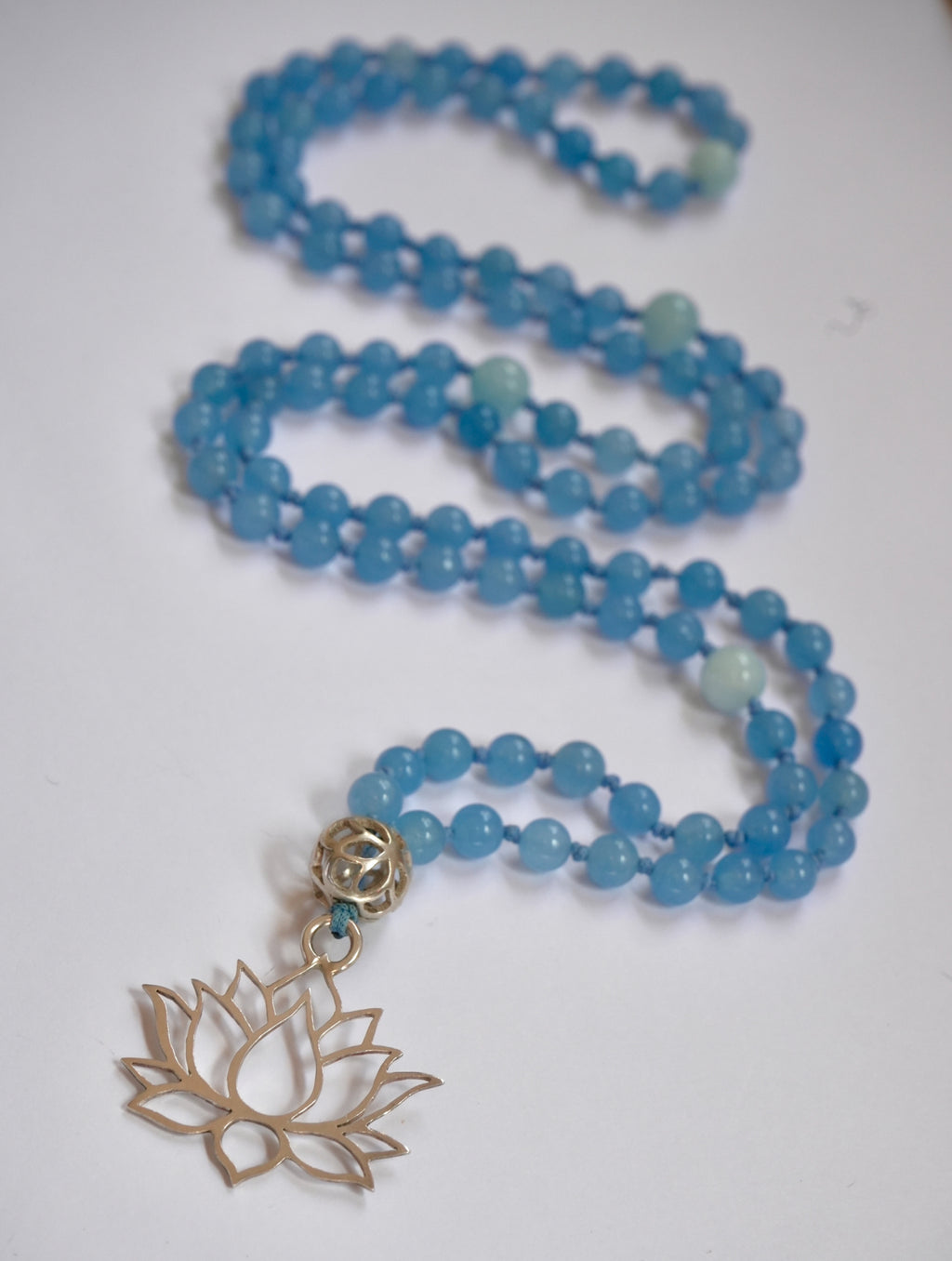 Japa Mala de Jade Azul y Ágata – Energía del Chakra Vishuddha