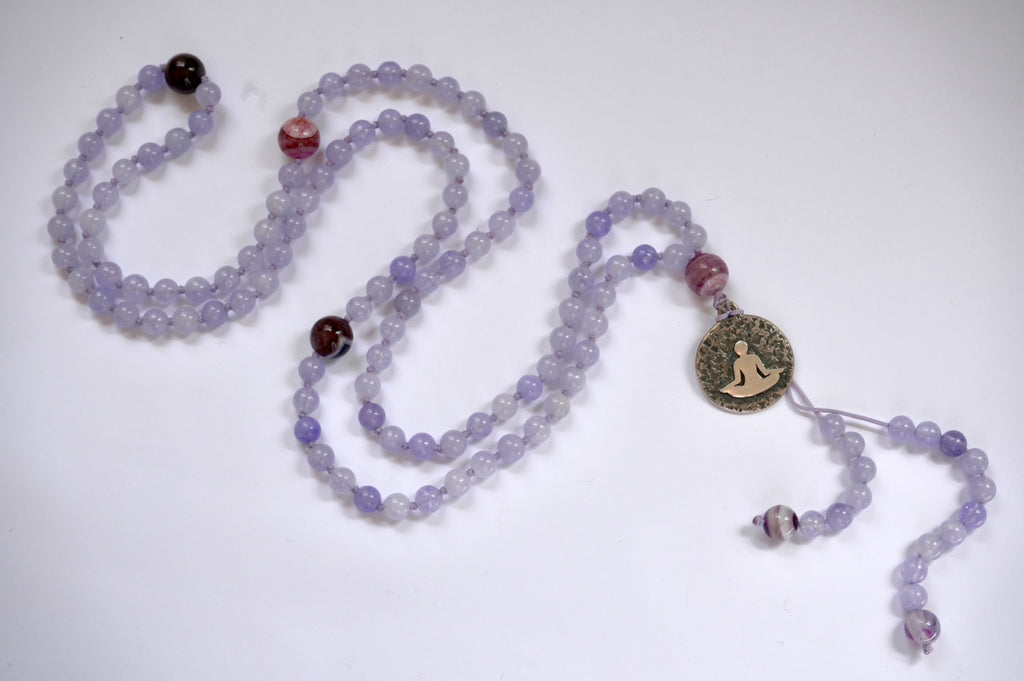 Japa Mala de Jade Violeta y Ágata – Energía de Calma y Conexión Interior