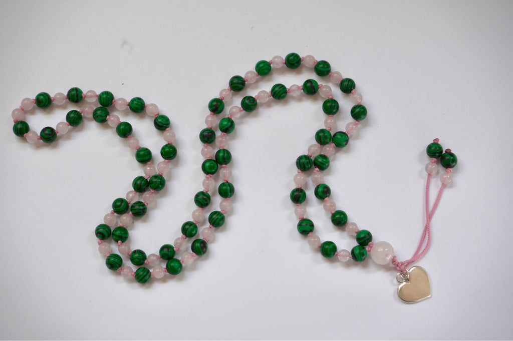 💗 Japa Mala de Cuarzo Rosa y Malaquita con dije de corazón en plata 925 💗